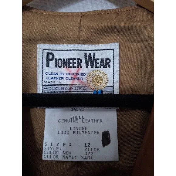 Vintage Pioneer Wear Cowhide Leather Vest Women Sz 12 Cow Print Western USA Made - Picture 4 of 14